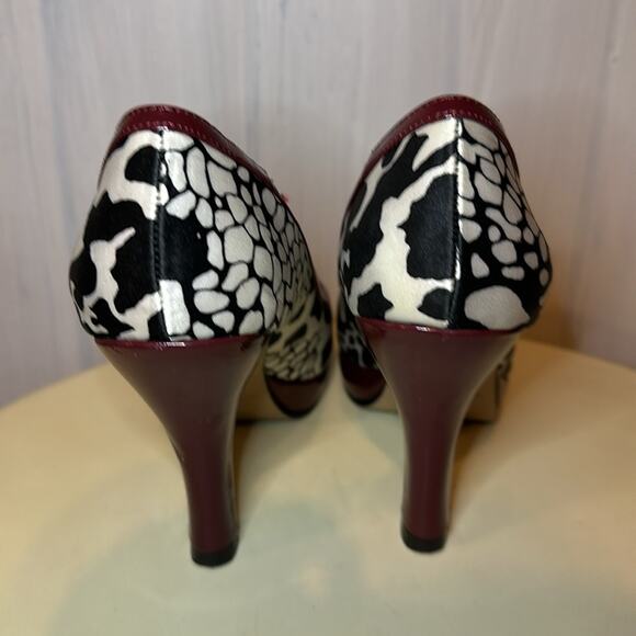 Madden Girl Platform Pumps. Black and white with red accent Zebra - Picture 8 of 10